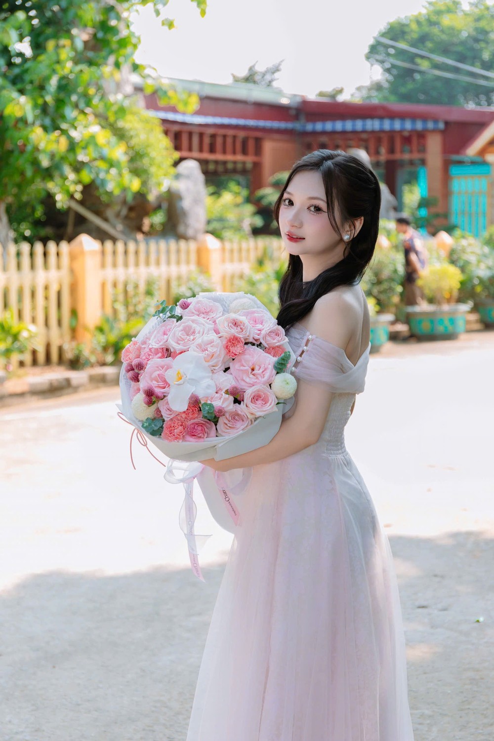 Khoảnh khắc 2